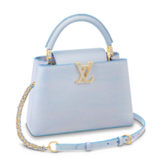 Style and sophistication from Louis Vuitton - Capucines BB for sale.