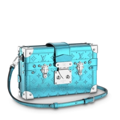 Buy the new Louis Vuitton Petite Malle, the perfect accessory for the fashionable woman!
