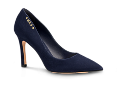 Discover the Navy Blue Louis Vuitton Signature Pump for Women at the Outlet.