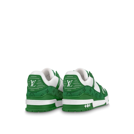 Refresh Your Look With the Classic Louis Vuitton Trainers - Outlet