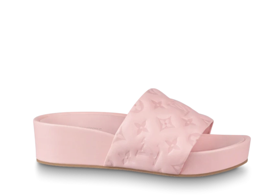 Buy the new Louis Vuitton Jumbo Flatform Mule for women!