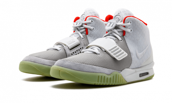 nike air yeezy 2 wolf grey