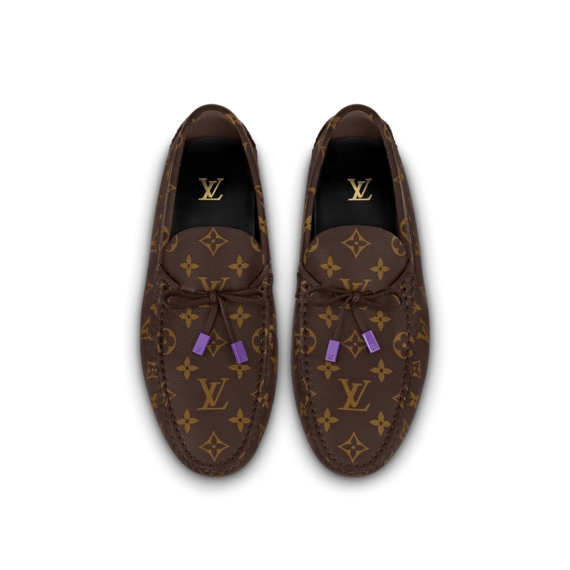 Make a Style Statement with the LV Driver Mocassin Monogram Grained for Men