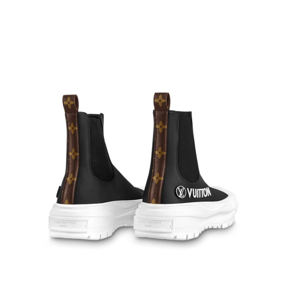 Style with the new LV Squad Sneaker Boot for women.