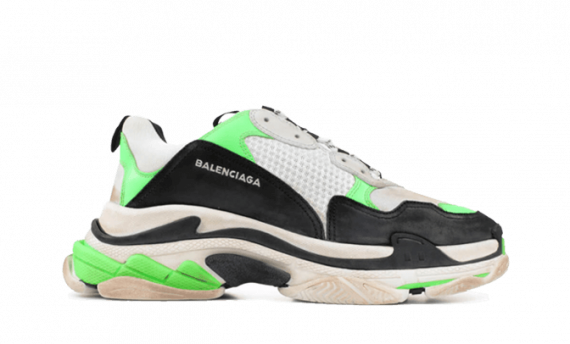 Triple S low top trainers Outfit ideas Balenciaga trainers