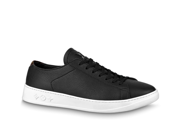 Buy the new LV Resort Sneaker for men!