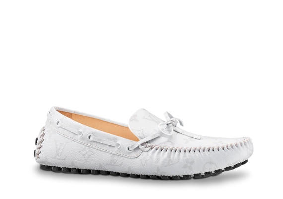 Buy a New White Louis Vuitton Arizona Moccasin for Men at the Outlet!