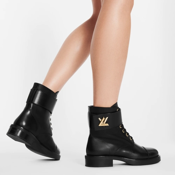 Sale on Louis Vuitton Wonderland Ranger womenswear