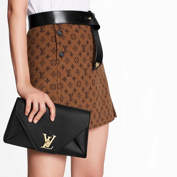 Find the Latest Louis Vuitton Love Note Outlet for Women