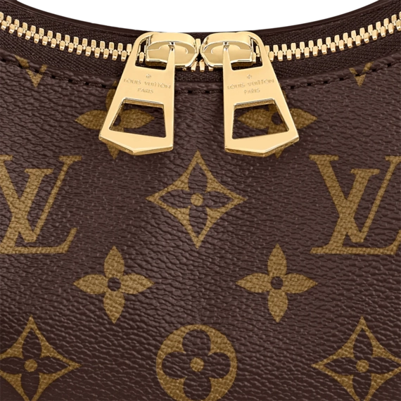 A new Louis Vuitton Boulogne, just for her!
