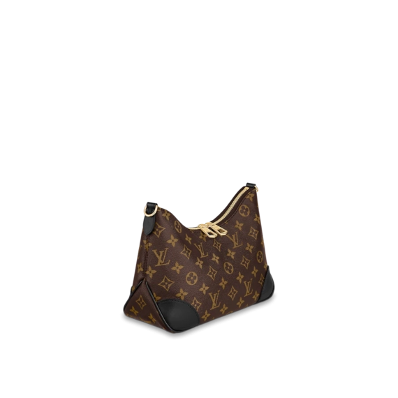Look chic with the Louis Vuitton Boulogne for women!
