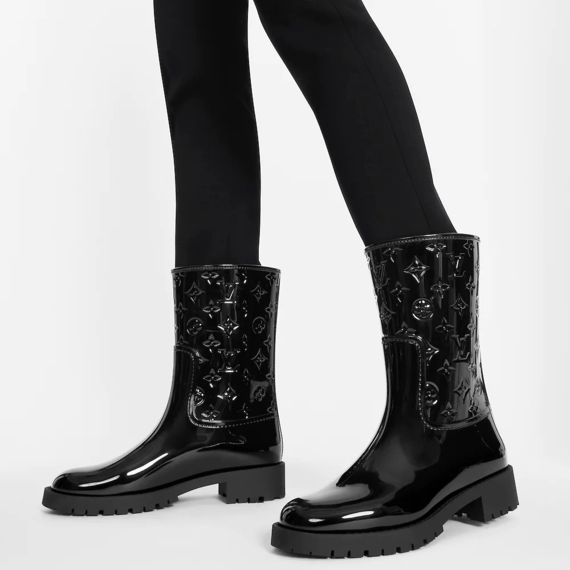 Shop Women's New Louis Vuitton Drops Flat Half Boot at Outlet Sale