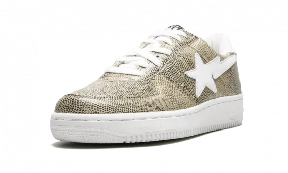 Score a bargain on the stylish Bape Sta SNAKE for men!