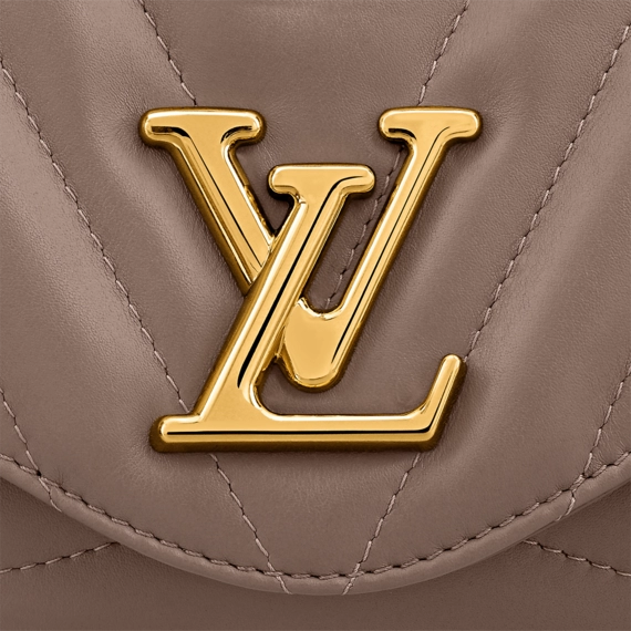 Women's LV New Wave Chain Bag Available Now at Outlet Prices!