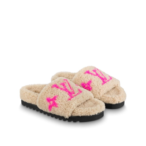Discounted prices for Louis Vuitton Paseo Flat Comfort Mules for women.
