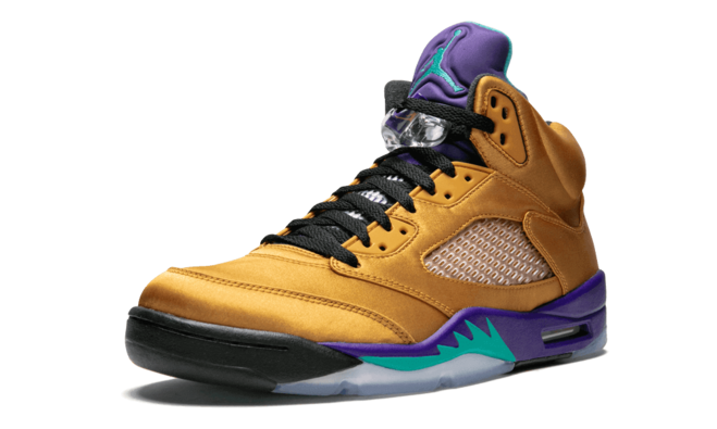 Outlet has the hottest Air Jordan 5 Retro F&F Fresh Prince of Bel-Air in Wheat/Infrared-Grape Ice-Black for Men.