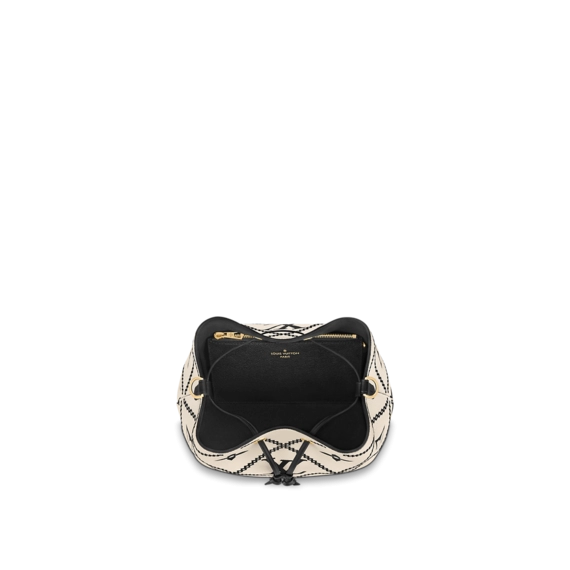 Ladies: Outlet Sale - Get Louis Vuitton NeoNoe MM in Creme Beige & Black