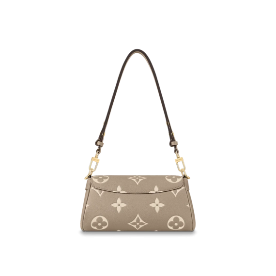 Grab a Bargain on Women's Louis Vuitton Favorites in our Sale Now