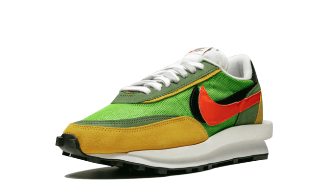 Find Quality Men's Athletic Shoes by Sacai x Nike - LDWaffle Trainer - Green Gusto/Varsity Maize