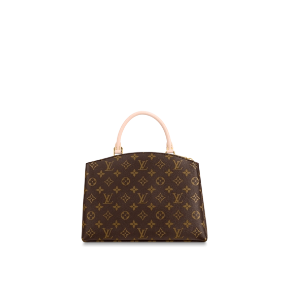 Women's Fresh Louis Vuitton Petit Palais