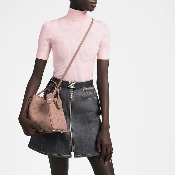 Outlet Shopping - Louis Vuitton Hina PM Magnolia Pink