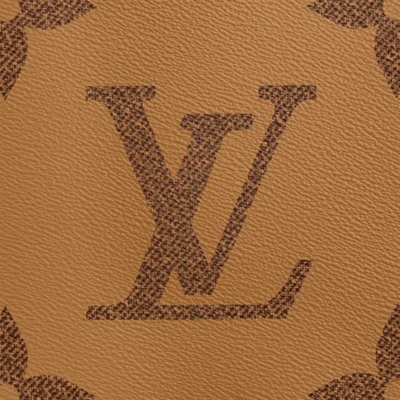 Be original and buy the OnTheGo GM from Louis Vuitton!