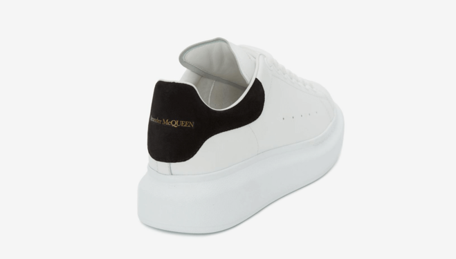 Alexander McQueen - Oversized Sneaker in Ivory/Black