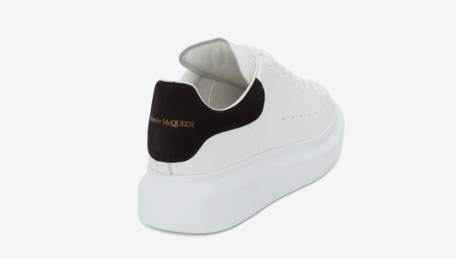 Alexander McQueen's Stylish Oversized Ivory/Black Women's Sneakers - Buy at Outlet