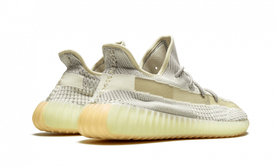 Yeezy 350 V2 LUNDMARK NON REFLECTIVE reddit