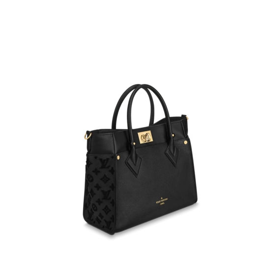 Don't Miss Out: Shop the Louis Vuitton On My Side MM for Women!