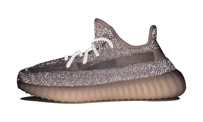 Select Yeezy Boost 350 V2 Synth Reflective shoes for men at Outlet.