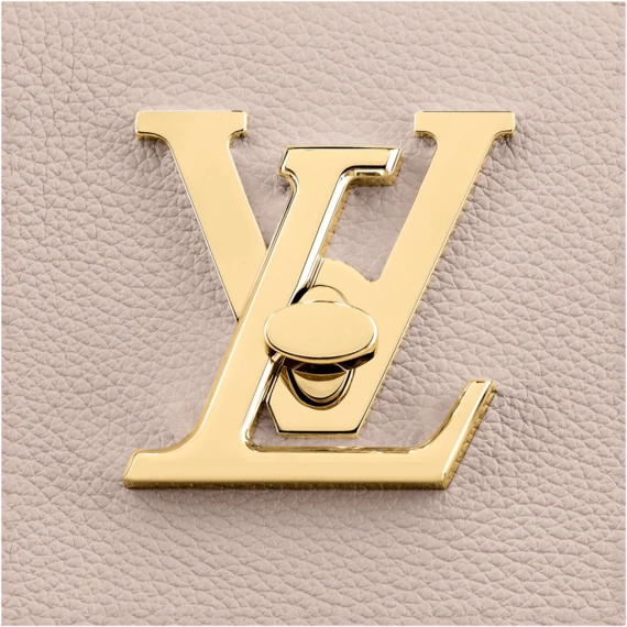 Women's Louis Vuitton Lockme Shopper - Brand New