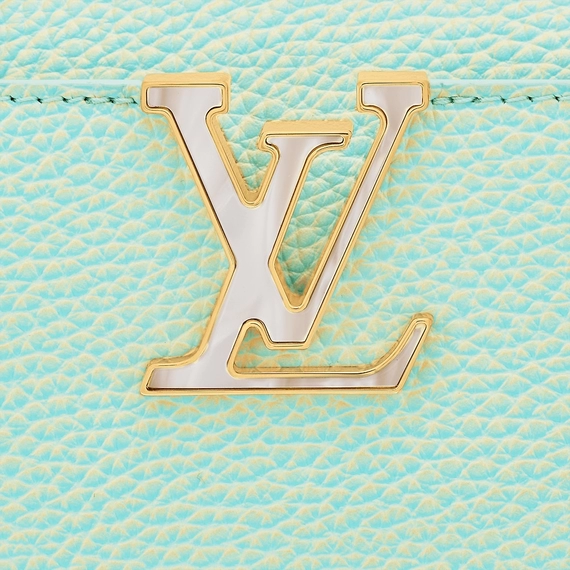 Look Sharp in a Women's Louis Vuitton Capucines Mini Outlet Sale!