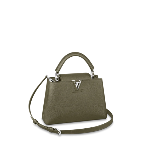 Women Shopping for a Louis Vuitton Capucines BB Outlet Bag