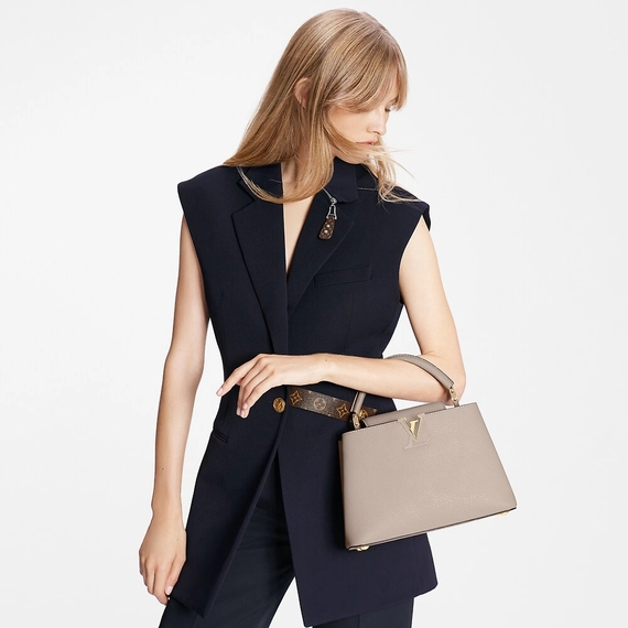 Sale on Women's Louis Vuitton Capucines BB - Buy Now!