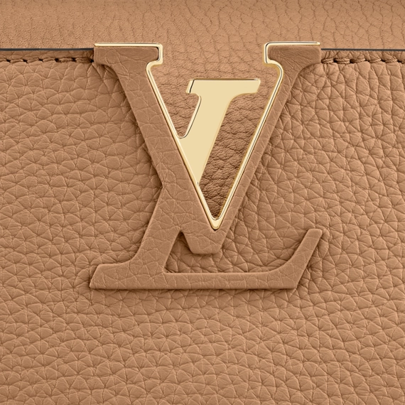 New Women's Louis Vuitton Capucines MM - Get It Now!