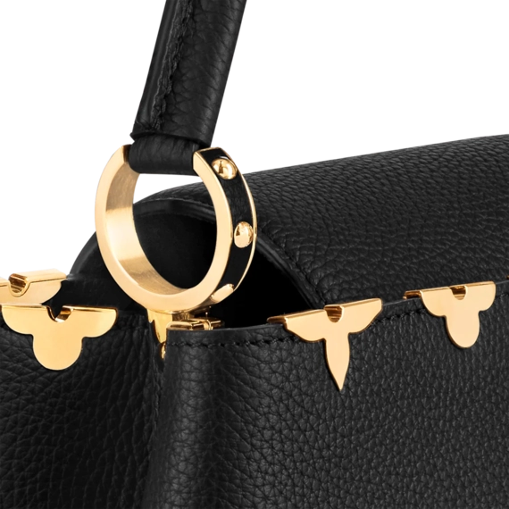 Huge Savings On Women's Louis Vuitton Capucines MM