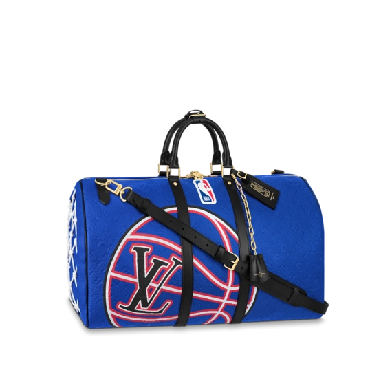 Buy the Louis Vuitton Keepall Bandouliere 55 - a stylishly new travel bag for men!