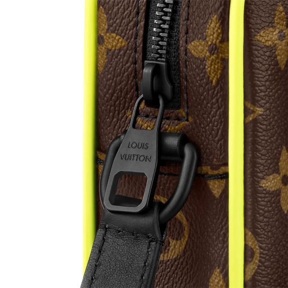 Original Louis Vuitton Christopher Wearable Wallet for Men - Shop Now!