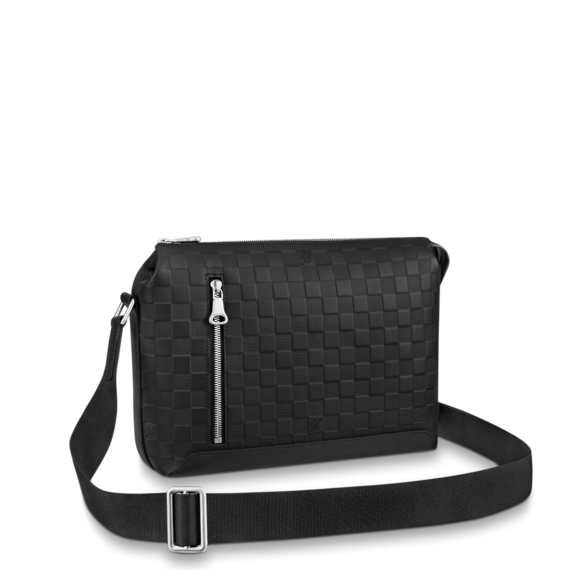 Buy New Louis Vuitton DISCOVERY MESSENGER PM - Men's