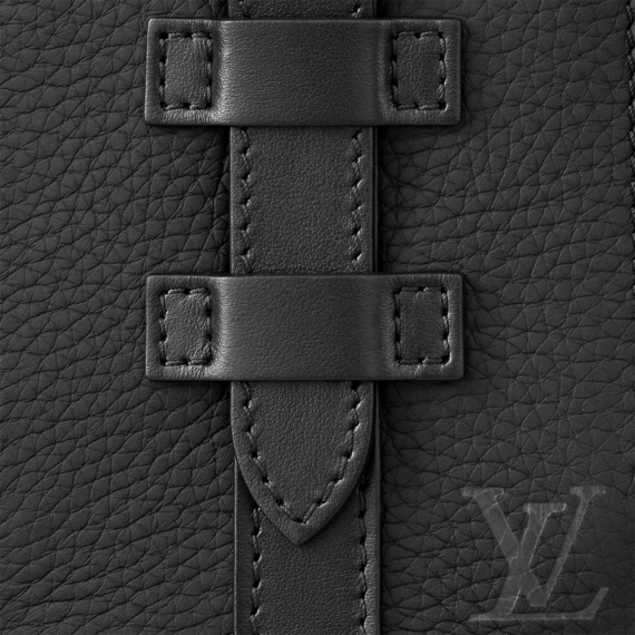 Stylish and Contemporary Louis Vuitton Christopher XS For Men