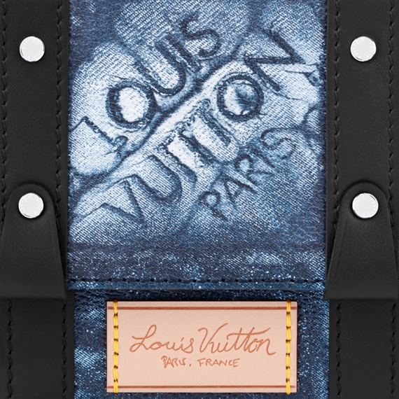 Mens Louis Vuitton TrunkSlingbag - Sale