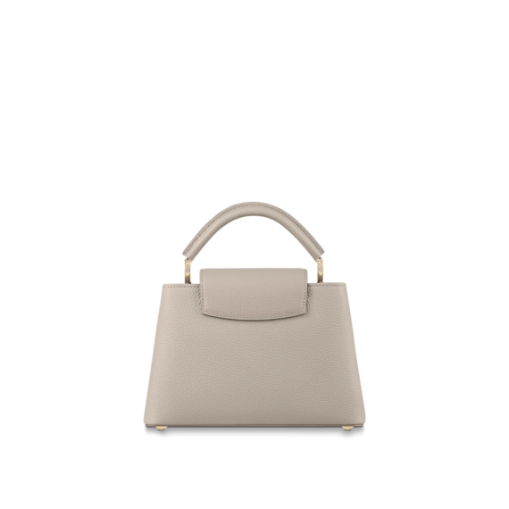 Buy the New Bolsa Capucines BB - A Perfect Bag for the Perfect Woman