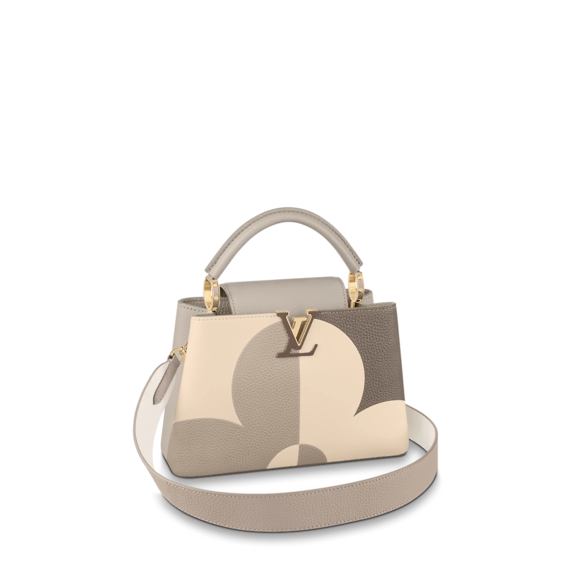 Buy Bolsa Capucines BB - Get Stylish with the New Bag for Women