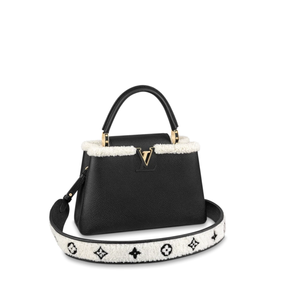 Capucines MM Bag: Outlet Women's Luxury Bag