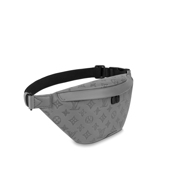Shop Louis Vuitton Discovery Bumbag Anthracite Gray For Women