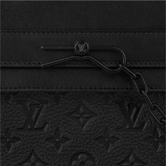 Look Sharp with the Louis Vuitton Pochette Steamer for Men