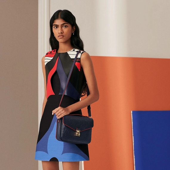 Shop Louis Vuitton Pochette Metis Navy Blue/Red for Sale - Women's Designer Handbag