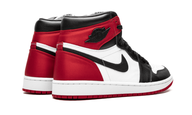 Nike Air Jordan 1 High OG - Satin Black Toe