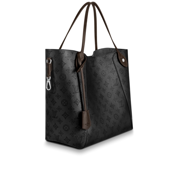 Women's Louis Vuitton Hina MM - Available Now